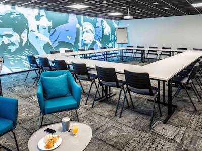 آیبیس استایلز تولوس نورد سسکوییا رس