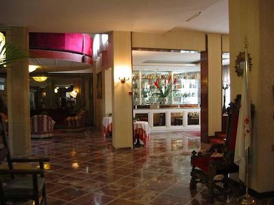 گرند هتل هرمیتیج