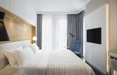 ویسکونتی پالاس