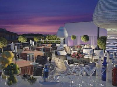 ویسکونتی پالاس