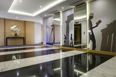 ویسکونتی پالاس