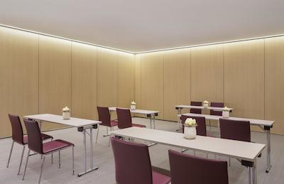 ویسکونتی پالاس