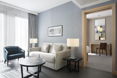 ویسکونتی پالاس