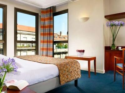 ویسکونتی پالاس