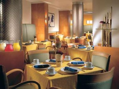 ویسکونتی پالاس