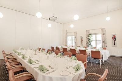 هتل ای آرسلوز کی رو