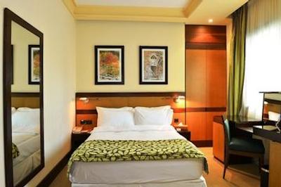 کورال سوئیتس الحمرا