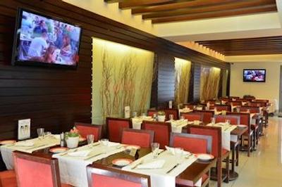 کورال سوئیتس الحمرا