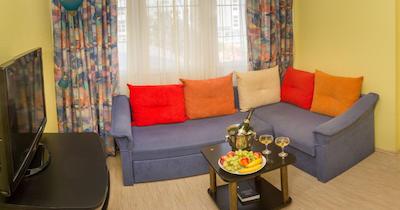 رادولف هتل هاجدا اسزوبوزسیلا