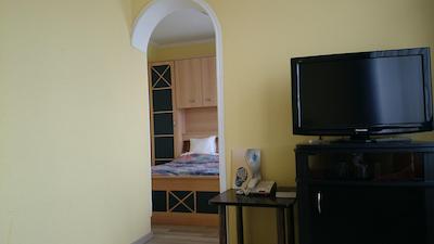 رادولف هتل هاجدا اسزوبوزسیلا