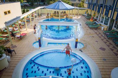 رادولف هتل هاجدا اسزوبوزسیلا