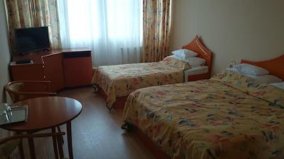 رادولف هتل هاجدا اسزوبوزسیلا