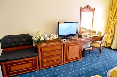 گلدن تولیپ سرنادا