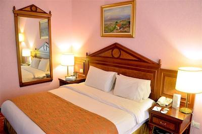 گلدن تولیپ سرنادا