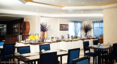 بلا ریوا سوئیت هتل