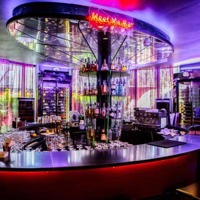 اسمالویل هتل