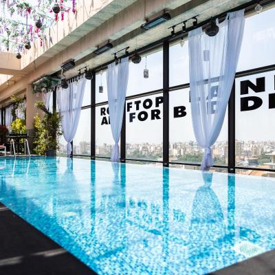 اسمالویل هتل