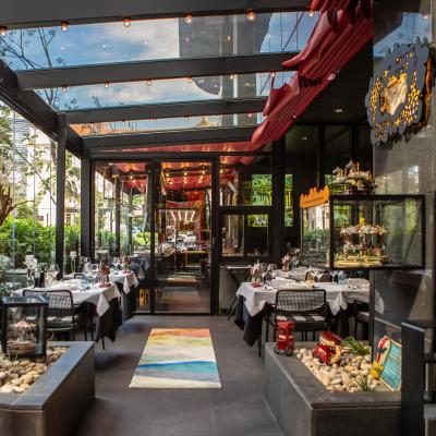 اسمالویل هتل