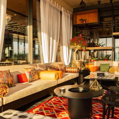 اسمالویل هتل