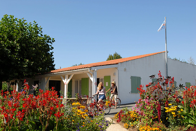 RESIDENCE AZUREVA FOURAS