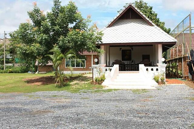 Apirata Resort