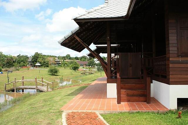 Apirata Resort