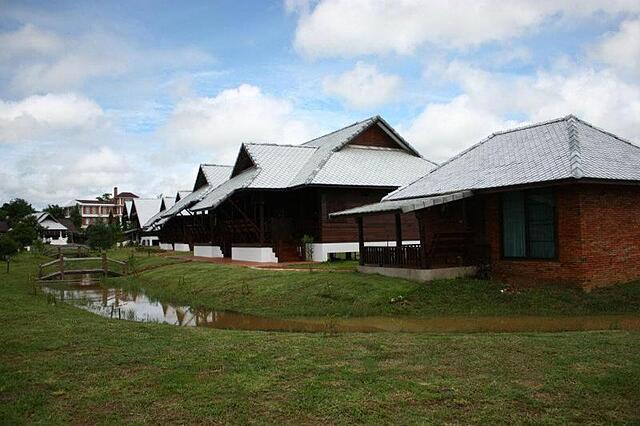 Apirata Resort