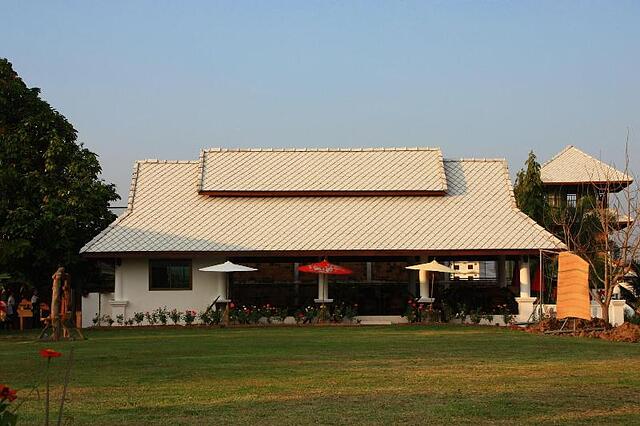 Apirata Resort