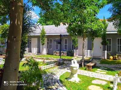 THE GOODVILLE COTTAGE