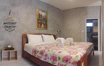 White Knot Khao Yai by D Varee