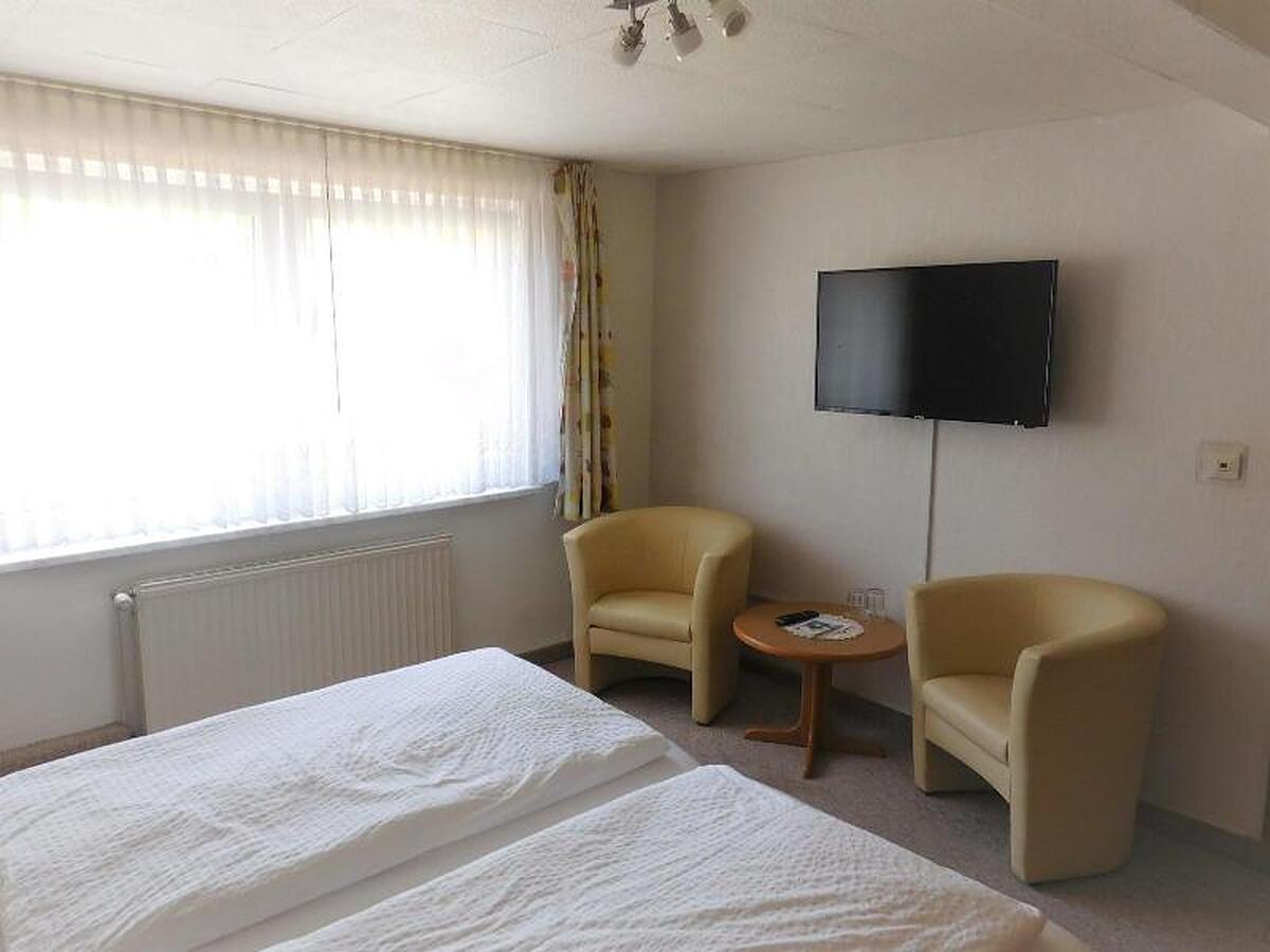 Hotel Pension Am Kurmittelhaus
