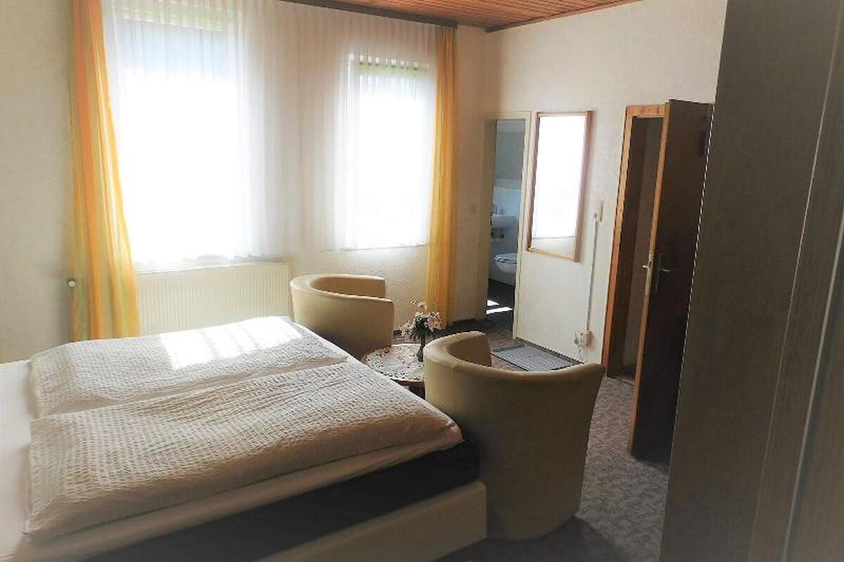 Hotel Pension Am Kurmittelhaus