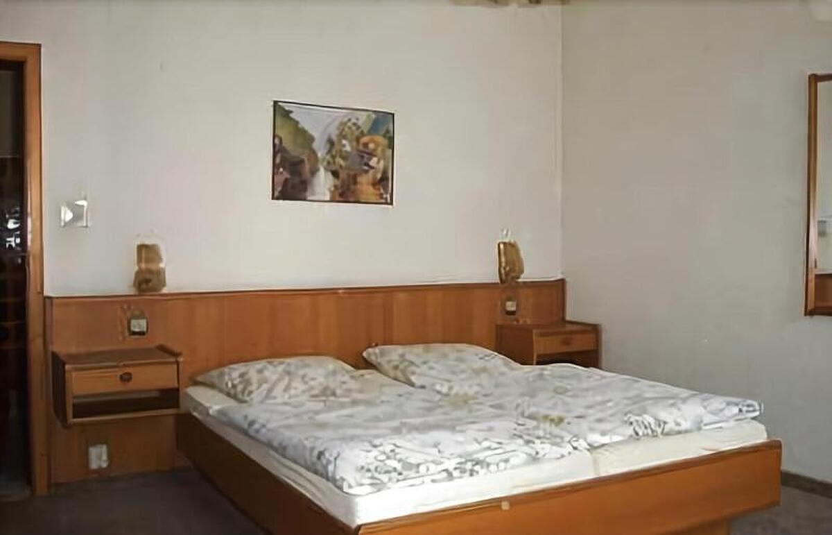 Hotel Pension Am Kurmittelhaus