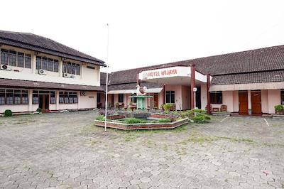 OYO 2495 Hotel Wijaya