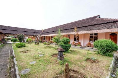 OYO 2495 Hotel Wijaya