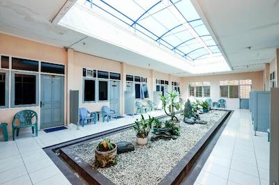 OYO 2495 Hotel Wijaya
