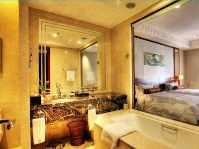 LONGQI JIANGUO HOTEL KUNSHAN