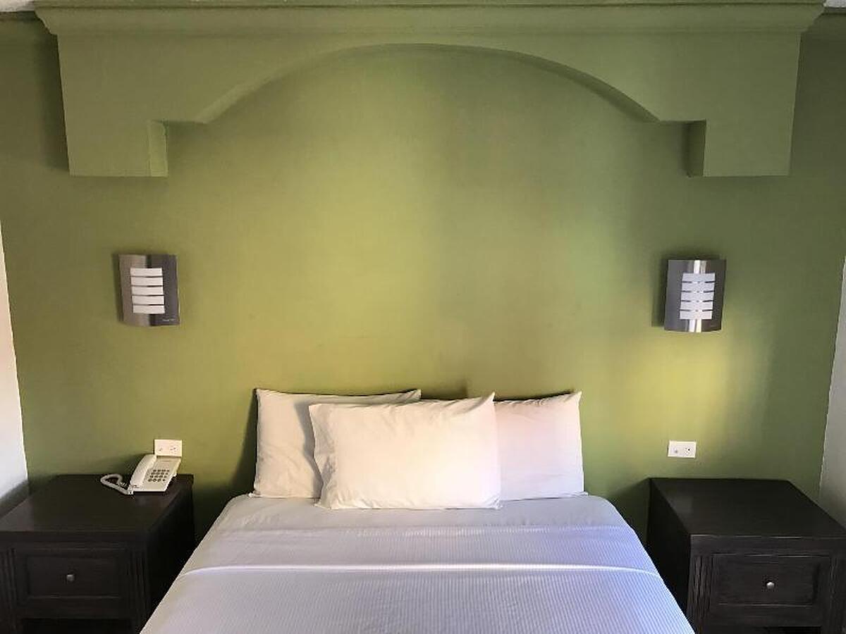 Hotelco Inn