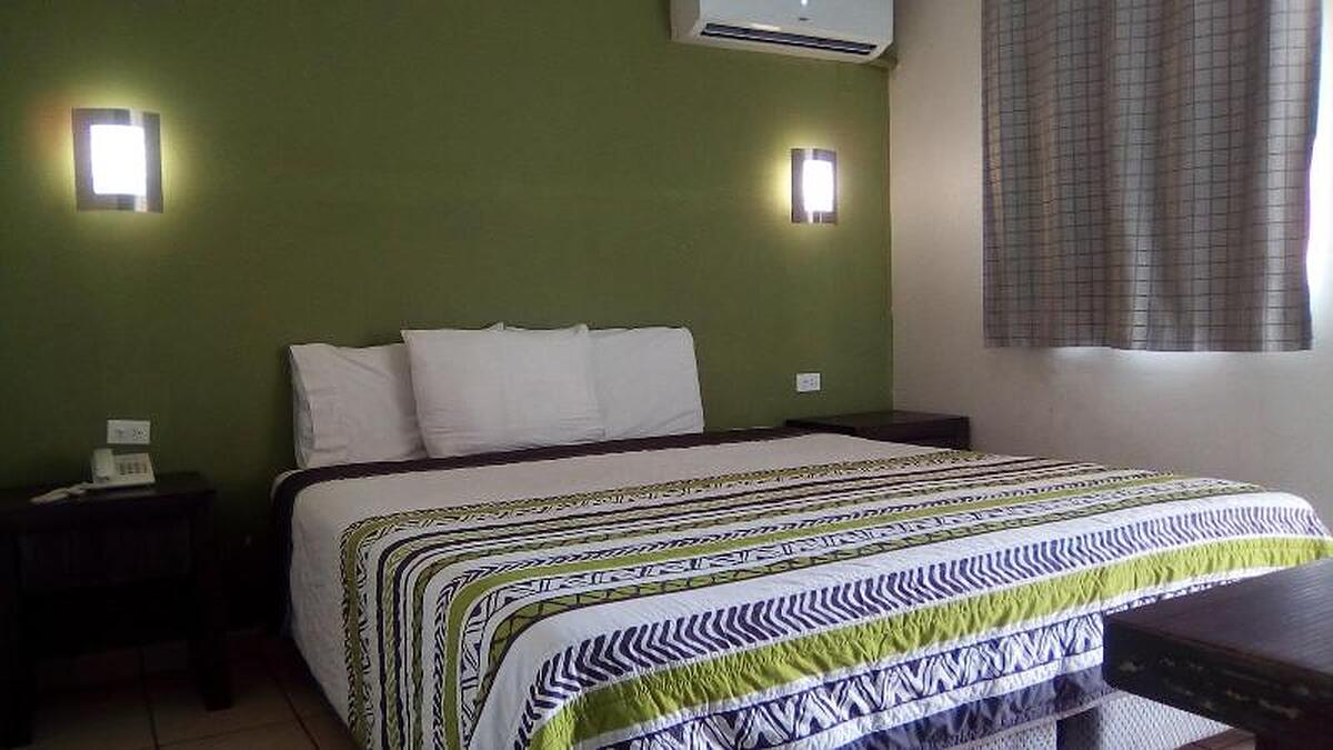 Hotelco Inn