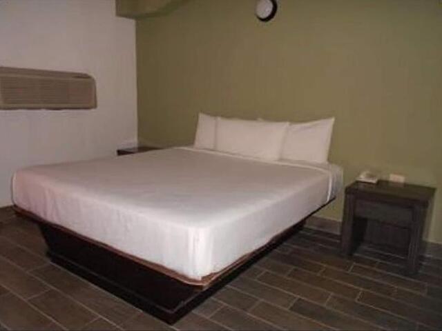 Hotelco Inn