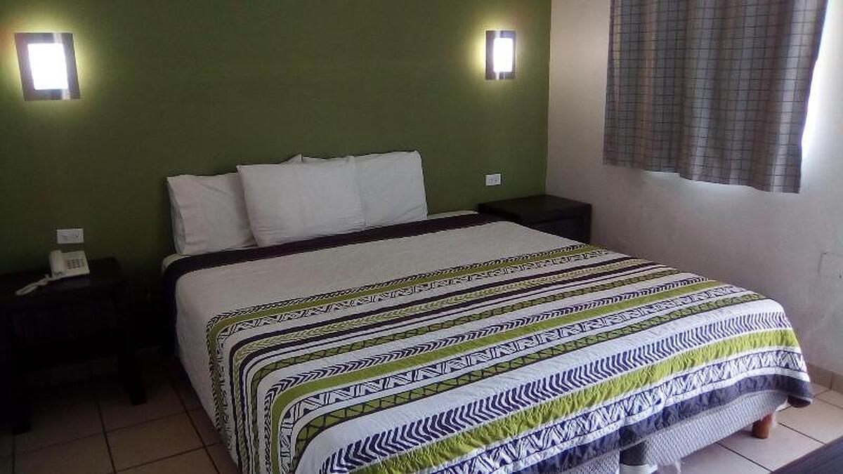 Hotelco Inn