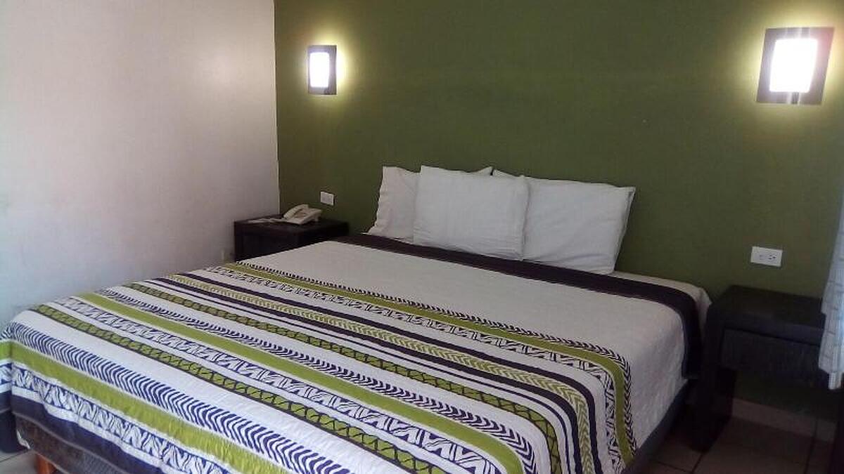 Hotelco Inn