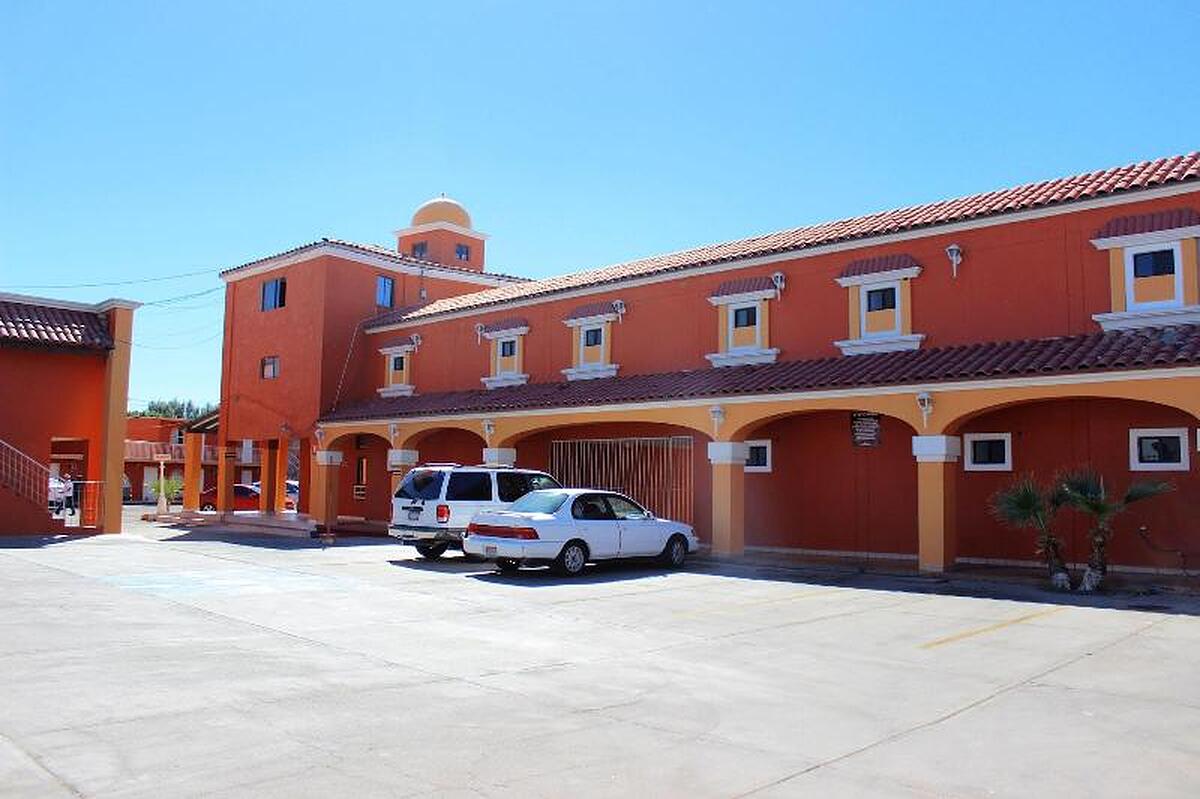 Hotelco Inn