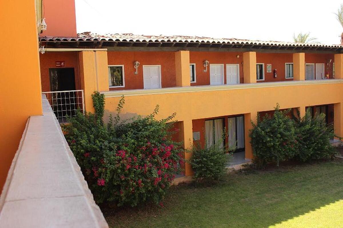 Hotelco Inn