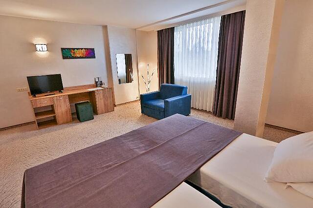 Hotel Terra Europe Brontes