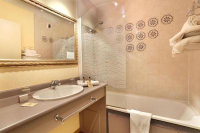 The Originals City Ha Tel Alteora Poitiers Site Du