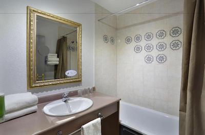 The Originals City Ha Tel Alteora Poitiers Site Du