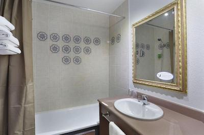 The Originals City Ha Tel Alteora Poitiers Site Du