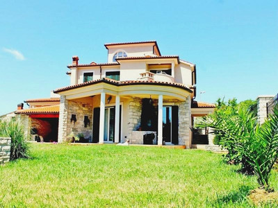 Apartments Salu