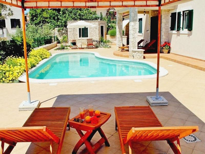Apartments Salu